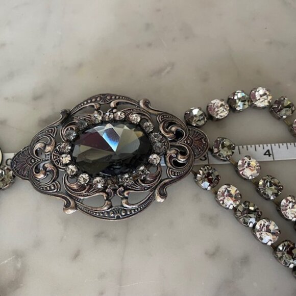 VINTAGE 3 Strand Smoky Gray Clear Crystals Silver Filigree Medallion Necklace - Picture 15 of 16